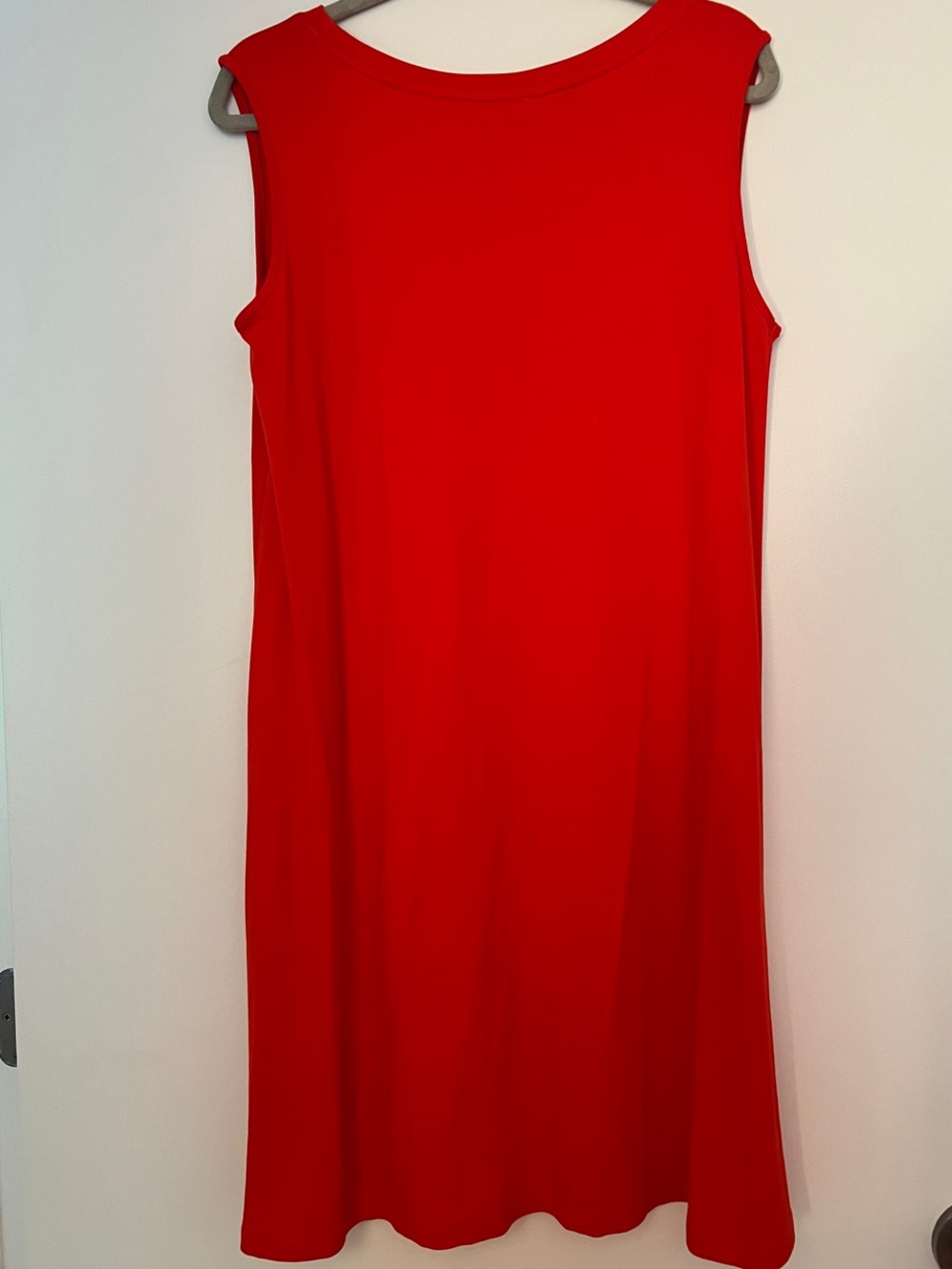 Lila Rose Sleeveless Red Midi Dress - Picture 3 of 6